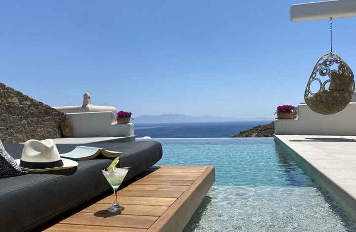 Villa Camelia 1: A Cozy Retreat Above Psarou